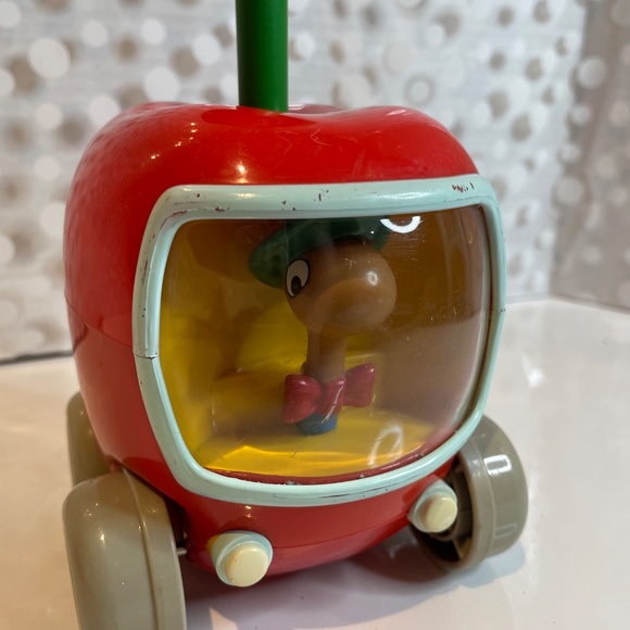 Richard Scary Lowly 🐛Worm Push ‘n’ Go 🍎Apple Car - Picture 5 of 10